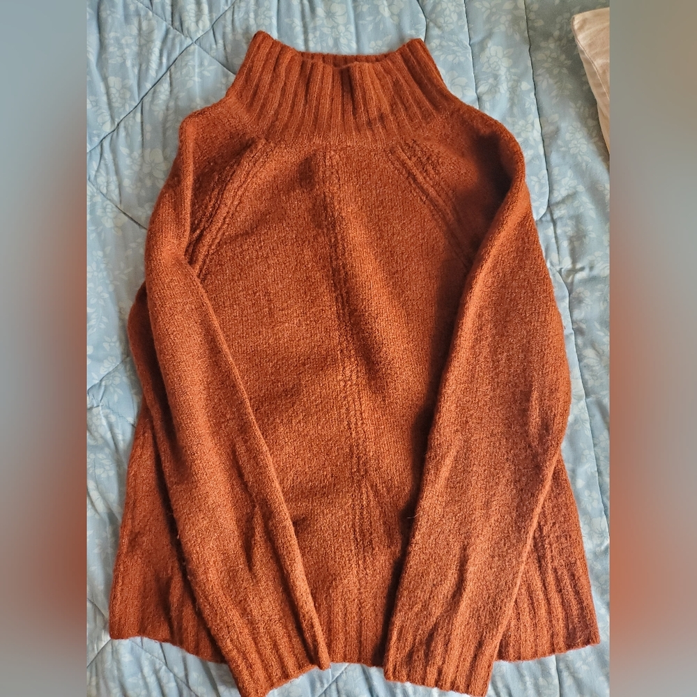 Mock neck auburn sweater size s